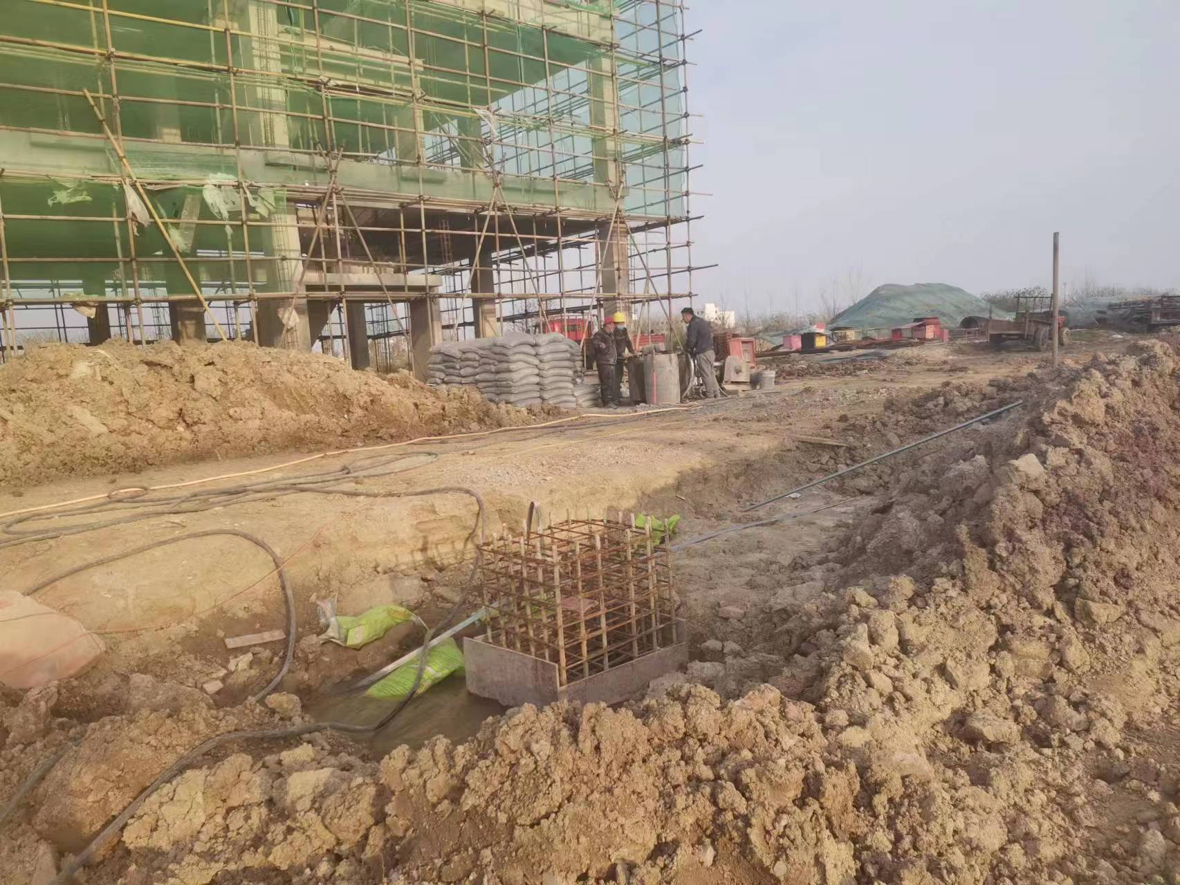 长乐当桥梁出现裂缝的时候应该及时加固修补